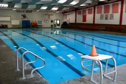 مسمومیت ۱۲ نفر در کوهدشت لرستان با گاز کلر استخر