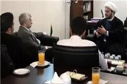 تأکید بر نقش 