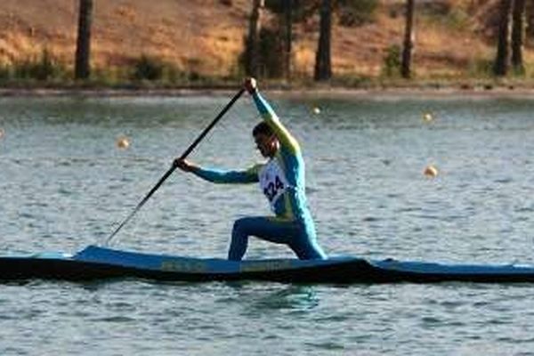 تیم ملی کایاک در دریاچه آزادی به آب زد