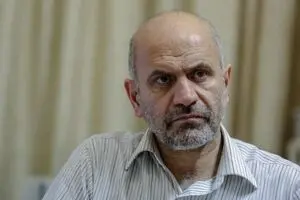 فرشاد مومنی: غنی‌نژاد و آخوندی به دنبال سرمایه‌داری وحشی و افسارگسیخته در ایران هستند!