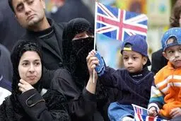 سیاستمداران انگلیس عاملان افزایش نژادپرستی هستند