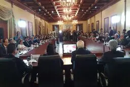 ایران به روابط خوب و مستحکم خود با ونزوئلا ادامه می‌دهد