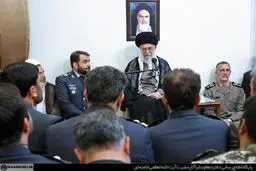 دیدار فرماندهان و مسئولان قرارگاه پدافند هوایی خاتم‌الانبیاء(ص) ارتش با فرمانده کل قوا + تصاویر
