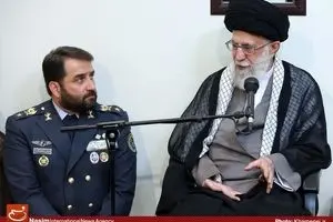 دیدار فرماندهان و مسئولان قرارگاه پدافند هوایی خاتم‌الانبیاء(ص) با رهبر معظم انقلاب