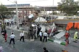 واژگونی بونکر ۲۰ تنی داخل پایانه تاکسیرانی نوبنیاد