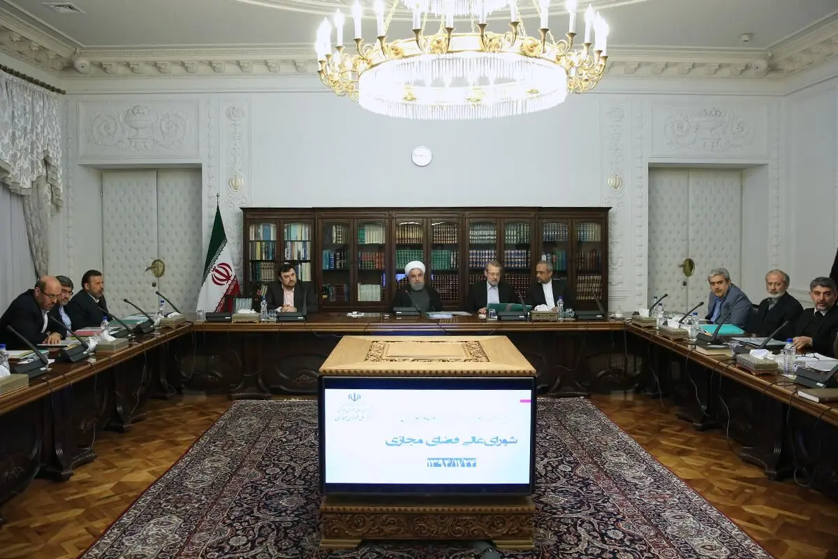 عضو حقوقی شورا خطاب به روحانی: خوب شد شما سرهنگ نیستید!