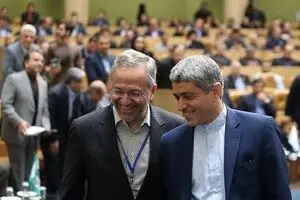 وزیر اقتصاد آمارهای رسمی اقتصادی کشور را دستکاری کرد! +نمودار