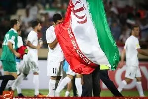دیدار تیم‌های فوتبال ایران و قطر