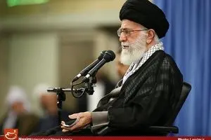 اساس خانواده با امواج بی‌رحمانه‌ غرب دچار تهدید است