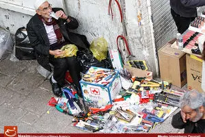 تورم کاهش یافت؛ اما مردم روز به روز فقیرتر می‌شوند!