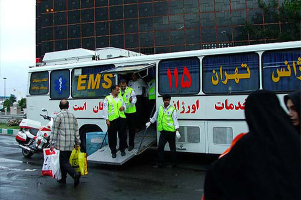 انتقال ۱۳ نفر از مصدومان طوفان مازندران به بیمارستان‌ها/ آسیب‌دیدگی تعدادی از پایگاه‌های اورژانس