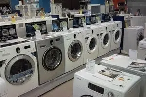 طرح وام ۵۰ میلیونی بانک مرکزی به نفع تولیدکنندگان کالای خارجی است