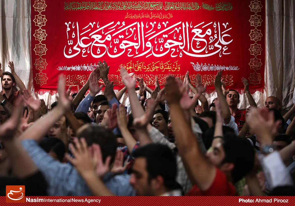 پرچم اهدایی حرم امیرالمؤمنین(ع) به هیئات رونمایی شد