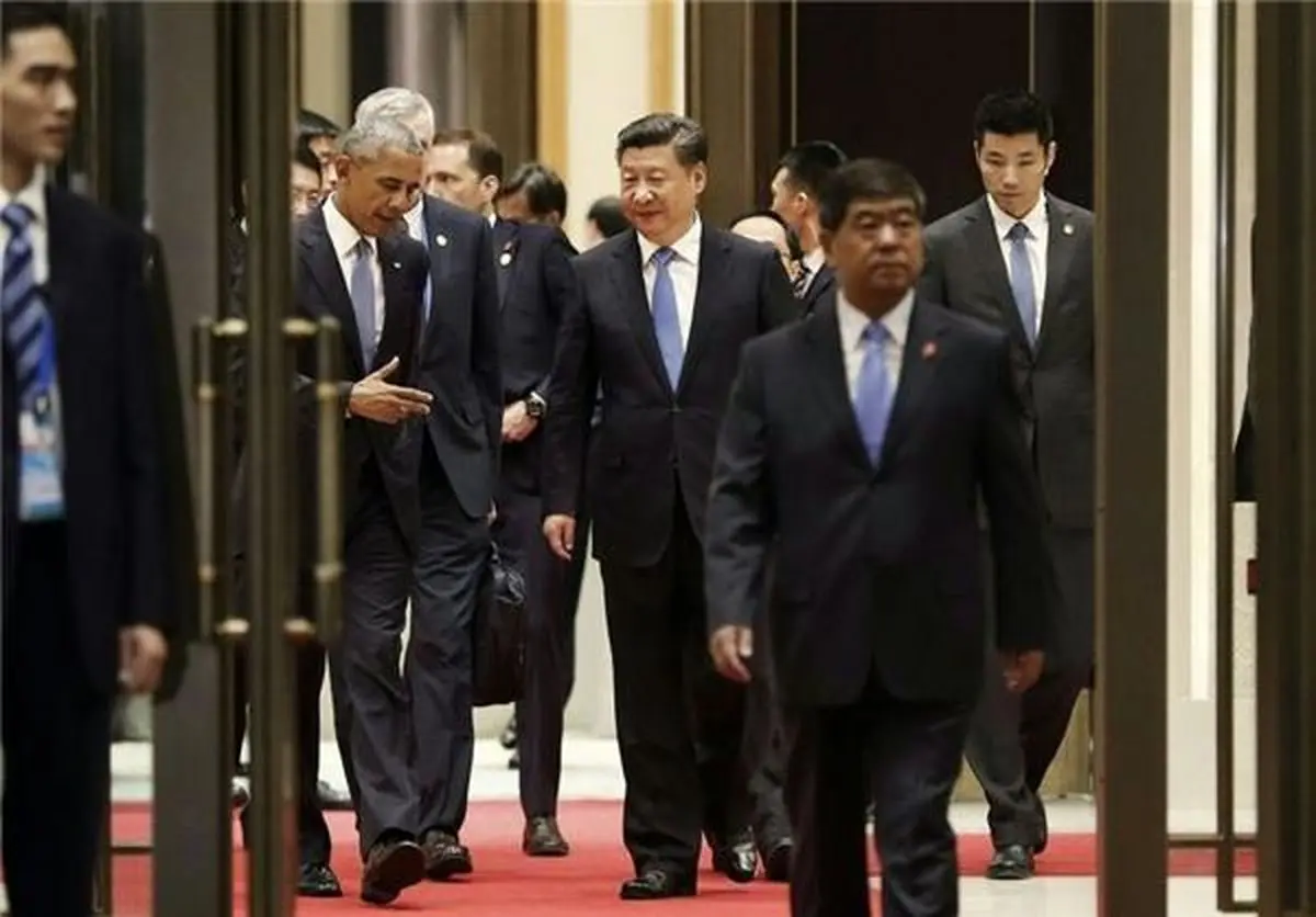 سفر باراک اوباما به چین از همان ابتدا حاشیه ساز شد