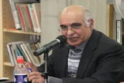 بزرگداشت هوشنگ مرادی کرمانی در تولد ماه