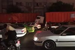 تصادف تریلرهای حمل زباله در چهارراه کالج +تصویر