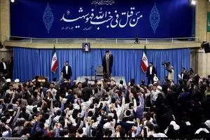 خانواده‌های شهدای منا، مسجدالحرام و حج سال ۶۶ با رهبر انقلاب دیدار کردند