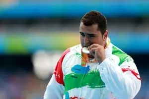 نخستین مدال کاروان شهدای منا/ پاکباز اولین مدال‌آور ایران شد