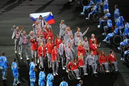 اخراج عضو کاروان بلاروس از پارالمپیک بدلیل حمل پرچم روسیه