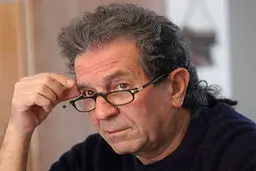 جمع‌آوری امضاء پزشکان برای شکایت از داریوش مهرجویی