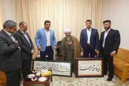 قاسم رضایی با آیت‌الله جوادی آملی دیدار کرد + عکس