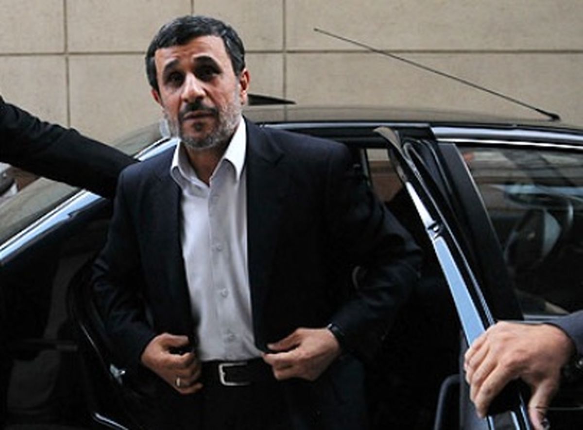 صیانت از دموکراسی، عدم اجازه ورود به احمدی نژاد است