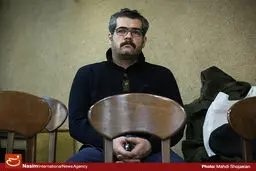 ذهن یک طنزپرداز باید نکته بین باشد/ از چند جهت کتاب باز هستم