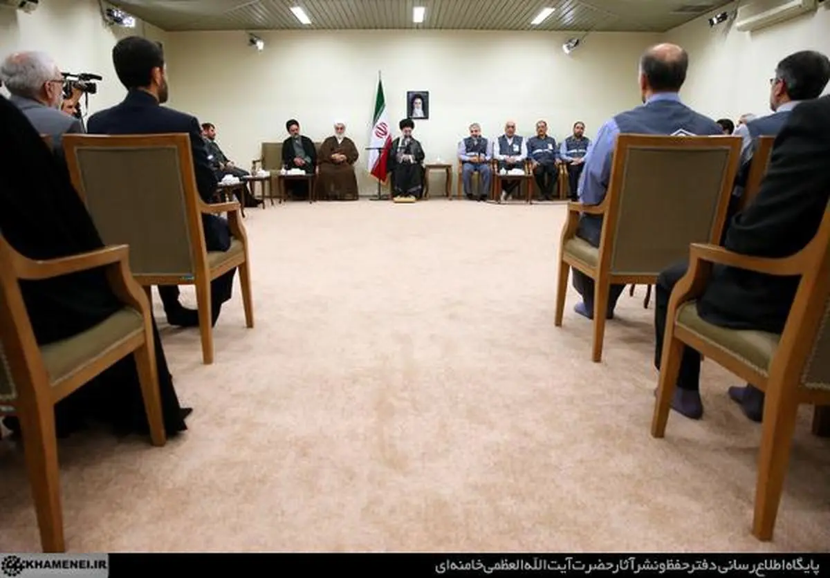 مسئولان ستاد هشتمین سرشماری عمومی نفوس و مسکن با رهبر انقلاب دیدار کردند + تصاویر