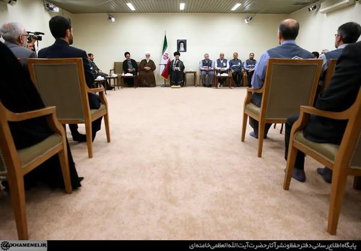 مسئولان ستاد هشتمین سرشماری عمومی نفوس و مسکن با رهبر انقلاب دیدار کردند + تصاویر