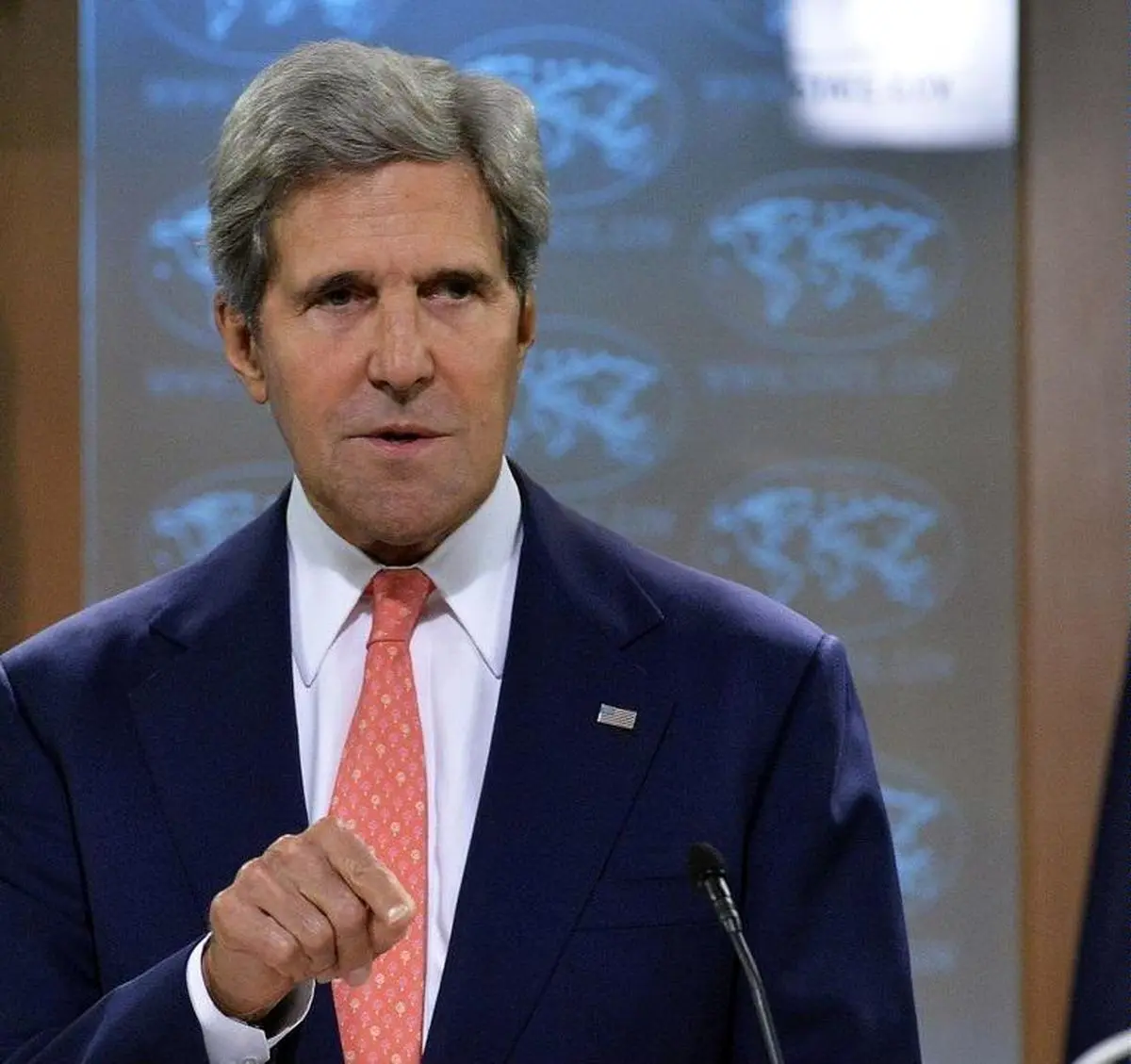 وقتی دولت آمریکا جان "منافقین" را نجات می‌دهد!