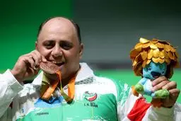 صادق‌زاده صاحب مدال برنز وزنه‌برداری شد