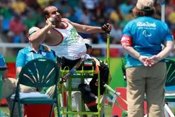 مختاری: فوت مادرم اتفاق نمی‌افتاد، حتماً مدال می‌گرفتم/ مربی پرتاب وزنه مختاری: خبر فوت مادر مختاری را نباید به او می‌دادند