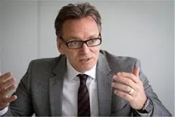 تروریست‌های داعش می‌خواهند آسیب‌پذیری غرب را نشان دهند