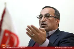 جهانگیری گزارش عملکرد اقتصاد مقاومتی را منتشر کند/ سکان اقتصاد مقاومتی را از نعمت‌زاده بگیرید