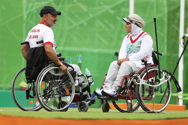 عباس‌پور از نماینده چین شکست خورد و برای کسب مدال برنز تلاش می‌‎کند
