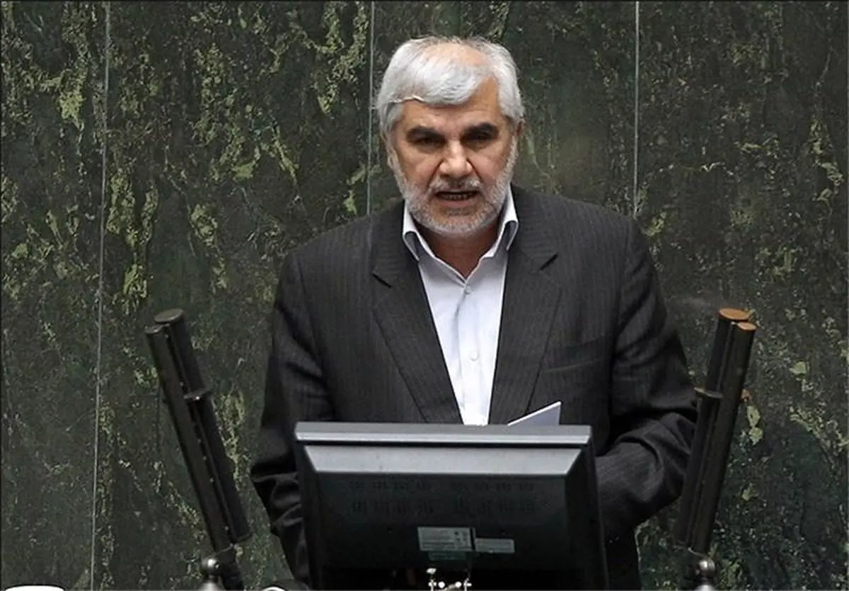 کرباسیان باید درباره فساد سیستمی در گمرک پاسخگو باشد/ رئیس کل گمرک به وعده‌های خود برای مبارزه با قاچاق عمل نکرد