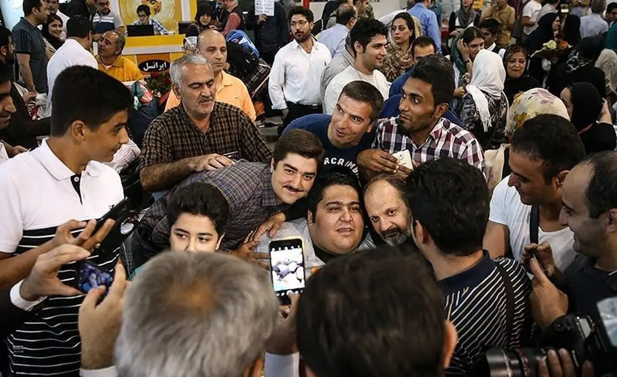 بازگشت افتخارآفرینان کاروان پارالمپیک ایران/ غیبت دنباله‌دار مسئولان وزارت ورزش!