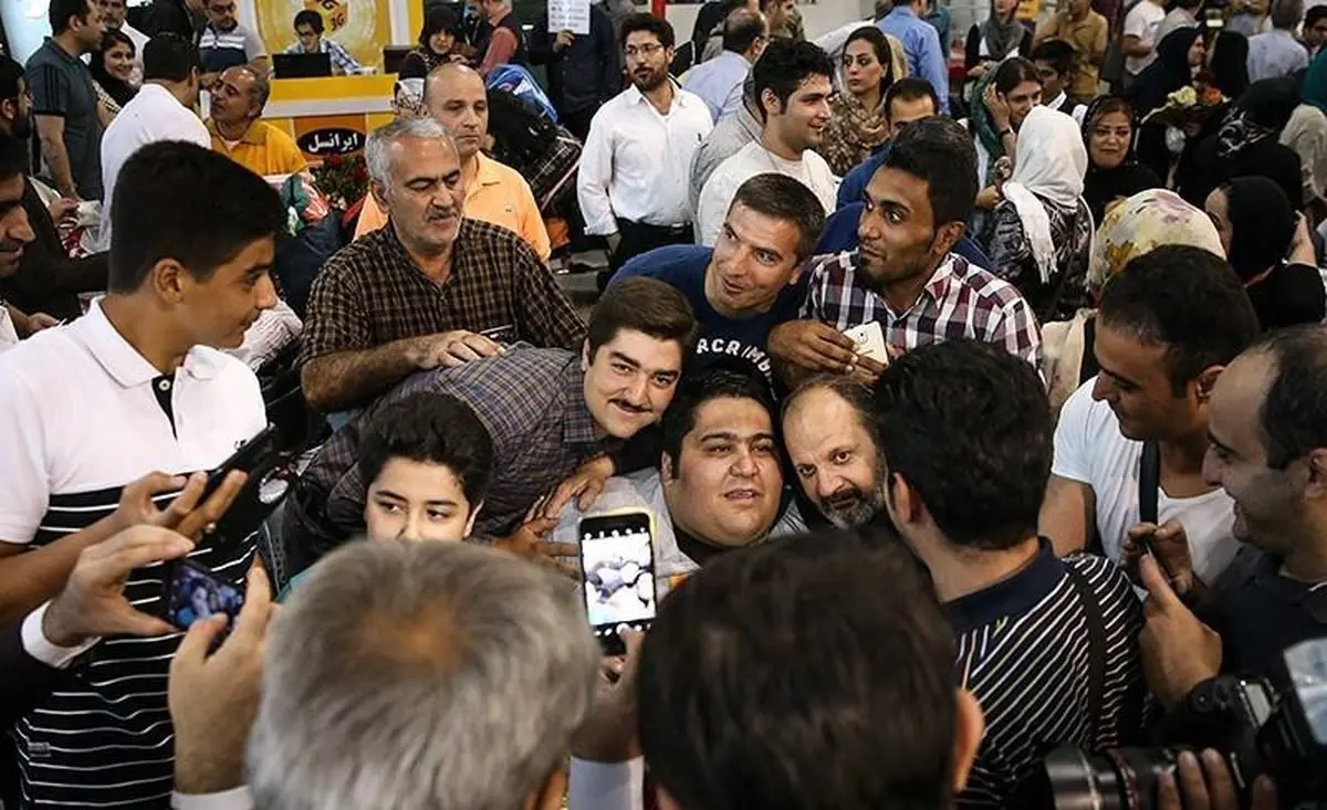 بازگشت افتخارآفرینان کاروان پارالمپیک ایران/ غیبت دنباله‌دار مسئولان وزارت ورزش!