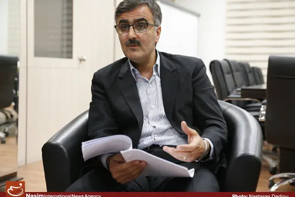 فرزین: عضویت ایران در FATF هیچ تاثیری بر بهبود روابط بانکی ندارد/ تعهدات دولت در این توافق سنگین و غیرقابل قبول است