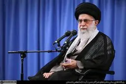 هیچ عاقلی نیروی دفاعی خود را کنار نمی‌گذارد