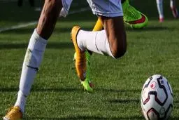 استقلال و پرسپولیس در دیدار نخست مهمان هستند