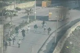 دو نظامی صهیونیست با بمب آتش‌زا مجروح شدند