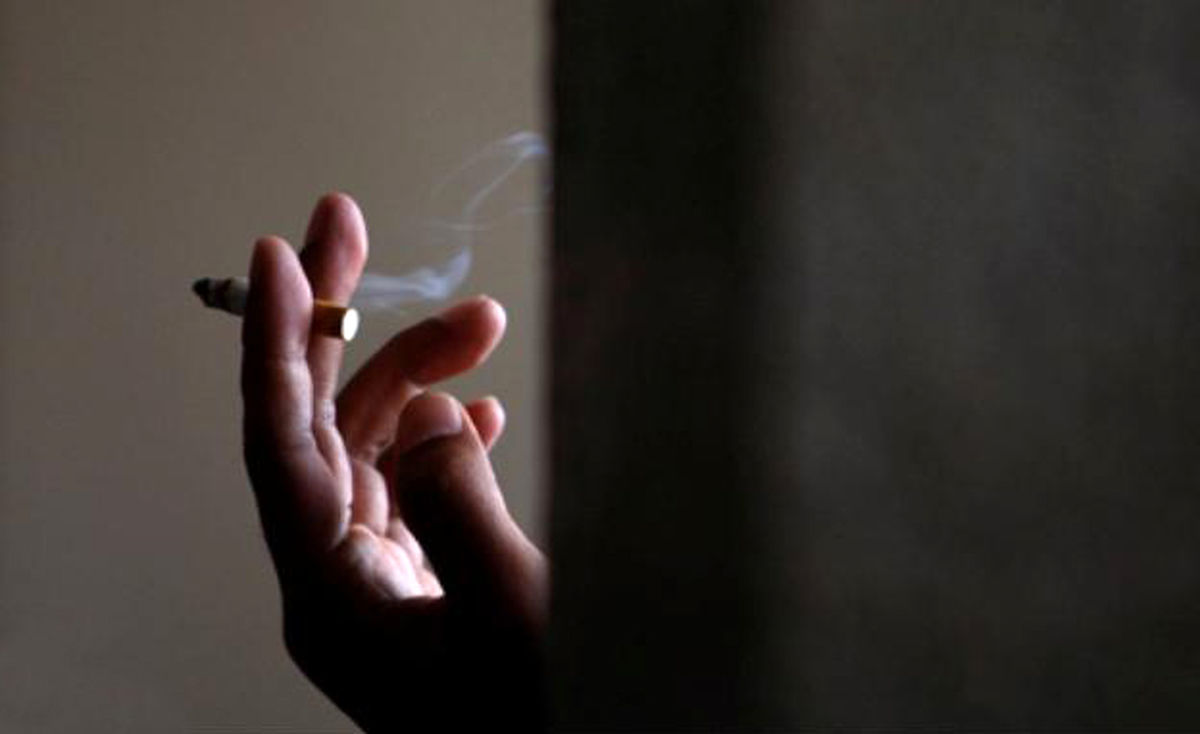 ممنوعیت استعمال سیگاردر اماکن عمومی از مهر