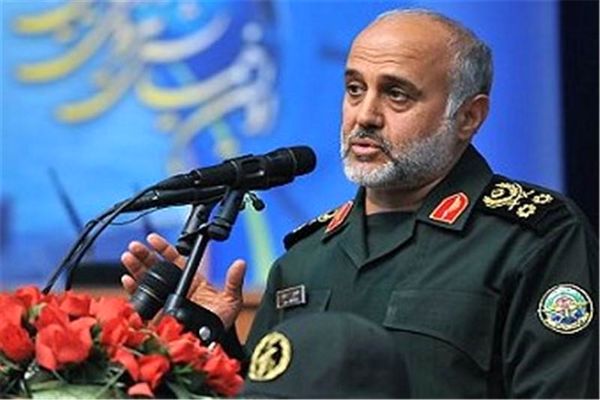 باید از قدرت دفاعی و تهاجمی بالایی برخوردار باشیم/ دشمنان قدرت نظامی ایران را آزمایش نکنند