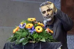 از دولت‌هایی که دنبال رابطه با دشمن هستند هیچ ارزشی بیرون نمی‌آید