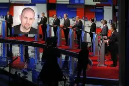 انتخابات آمریکا دموکراتیک نیست/ همه کاندیداهای مستقل با ابزار رسانه حذف می‌شوند