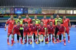 ملی‌پوشان فوتسال با پیراهن قرمز به مصاف پاراگوئه می‌روند