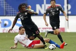 بایرن در آخرین دقایق از سد هامبورگ گذشت/ برتری لورکوزن با هت‌تریک چیچاریتو