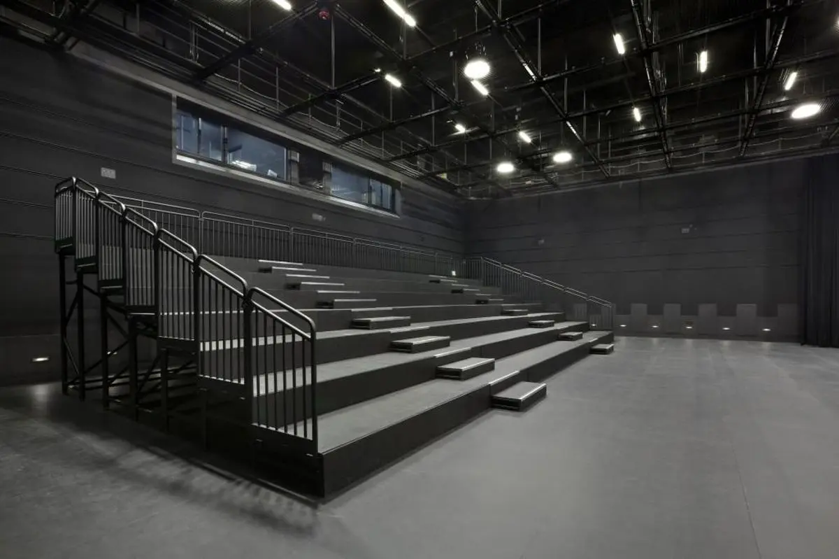 هشت گروه تئاتر ایرانی در ارمنستان به صحنه می‌روند