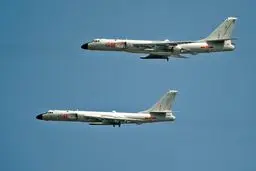 پرواز بمب‌افکن‌های چینی در رزمایش غرب اقیانوس آرام